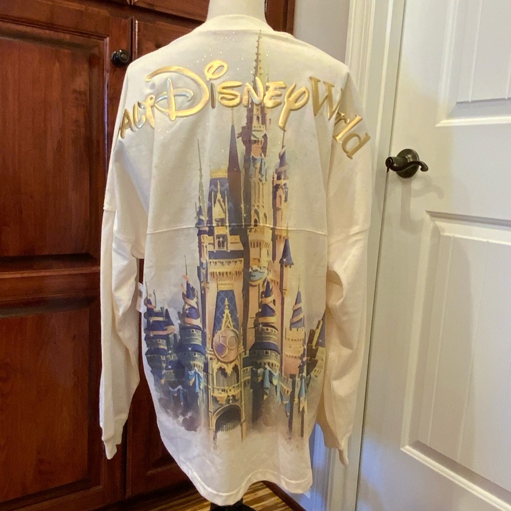 Jersey, NWT Disney 50th Castle jersey size XL